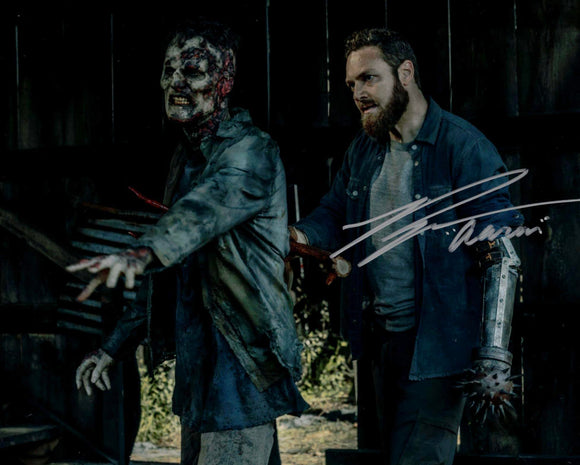 Ross Marquand as Aaron in the Walking Dead Autographed 8x10 Photo