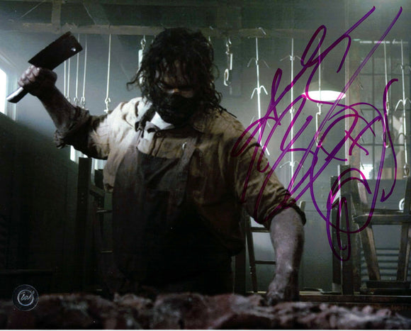 Andrew Bryniarski Leatherface The Texas Chainsaw Massacre Autographed 8x10 photo