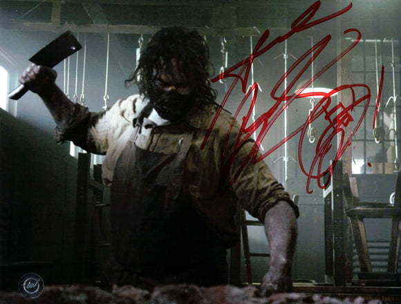 Andrew Bryniarski Leatherface The Texas Chainsaw Massacre Autographed 8x10 Red Sharpie