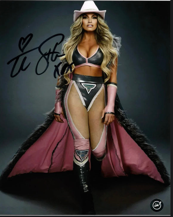 Trish Stratus Entrance WWF Autographed 8x10