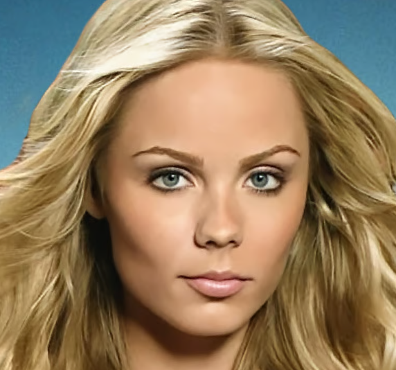 Mail Order Signing - Laura Vandervoort