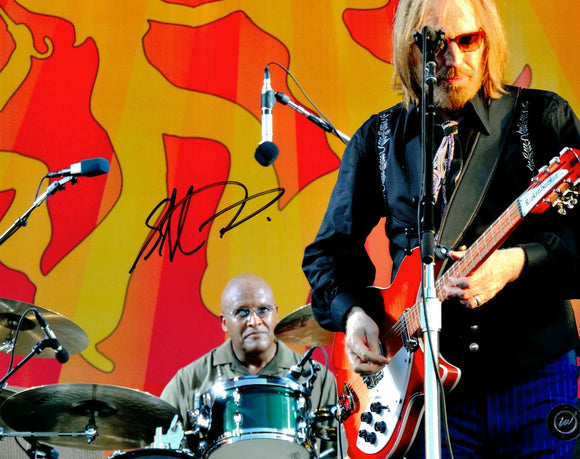 Steve Ferrone Tom Petty & the Heartbreakers Autographed 8x10 Performing