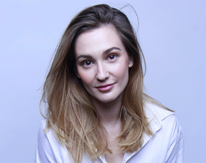 Niagara Falls Comic Con Mail Order Signing - Kat Barrell