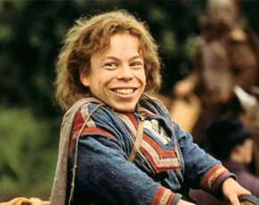 Niagara Falls Comic Con Mail Order Signing - Warwick Davis