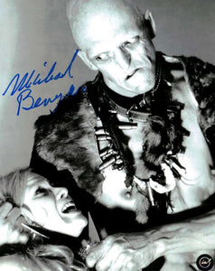 Michael Berryman The Hills have Eyes Autographed 8x10